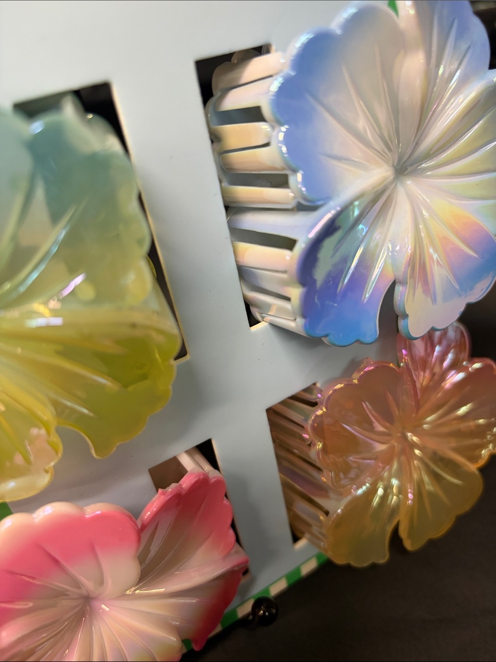 piper•k Iridescent Floral Hair Clips - Set of 4 - Picture 4 of 4